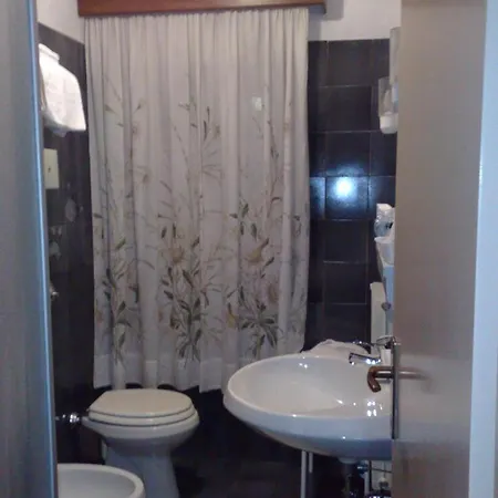 La Bocchetta Romantic E Ristorante 4*