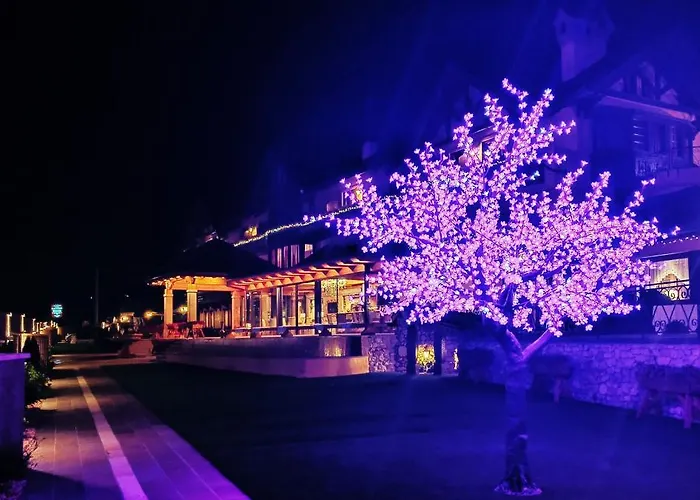 La Bocchetta Romantic E Ristorante Hotel 4*