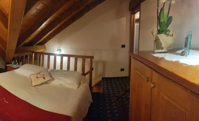 La Bocchetta Romantic E Ristorante Hotel 4*