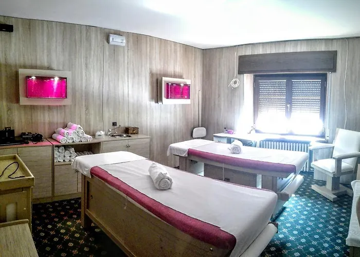 Hotel La Bocchetta Romantic E Ristorante 4*