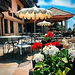 Hotel La Bocchetta Romantic E Ristorante
