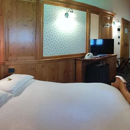 Hotel La Bocchetta Romantic E Ristorante