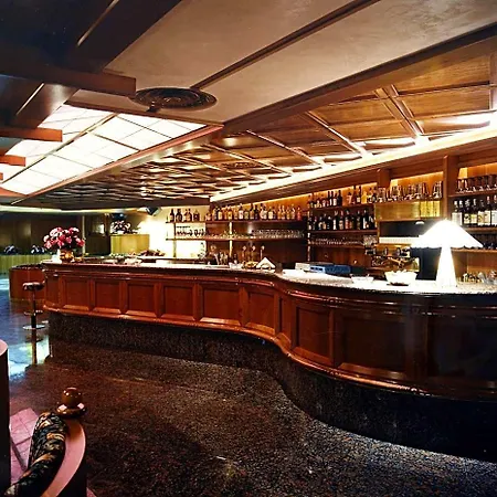 Hotel La Bocchetta Romantic E Ristorante