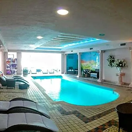 Hotel La Bocchetta Romantic E Ristorante 4*