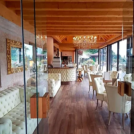 La Bocchetta Romantic E Ristorante Hotel Conco