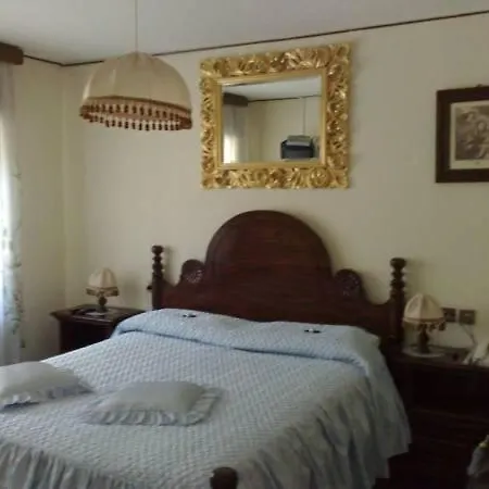 La Bocchetta Romantic E Ristorante 4*
