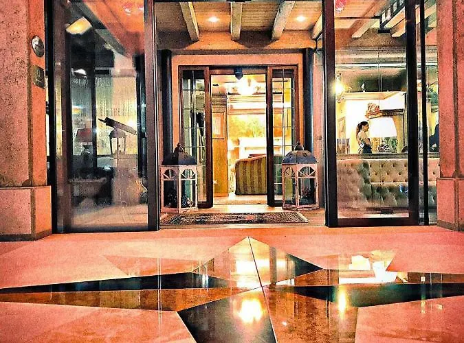 Hotel La Bocchetta Romantic E Ristorante 4*